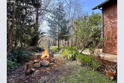 277 N Dolphin St, Rockaway Beach, OR 97136 - Photo 33