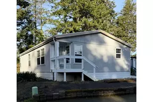 530 Shorepines Ct, Coos Bay, OR 97420 - Photo 1