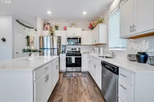 427 Lost Lake NE St, Salem, OR 97301 - Photo 17