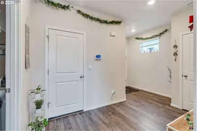 427 Lost Lake NE St, Salem, OR 97301 - Photo 7