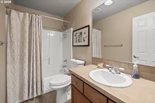 13243 SE Buford Ct, Portland, OR 97236 - Photo 23