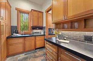 12790 S Fielding Rd, Lake Oswego, OR 97034 - Photo 13