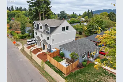 9144 SE Alder St, Portland, OR 97216 - Photo 1