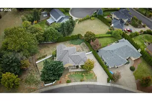 2408 SW Oakwood Dr, Dallas, OR 97338 - Photo 23