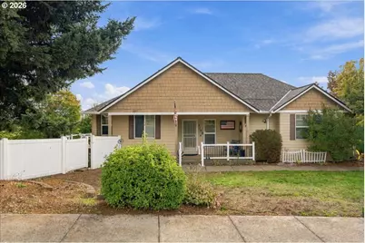 2408 SW Oakwood Dr, Dallas, OR 97338 - Photo 1
