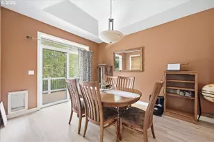 2408 SW Oakwood Dr, Dallas, OR 97338 - Photo 11