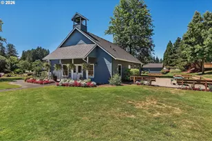 651 NE Kathleen Ct, Hillsboro, OR 97124 - Photo 37