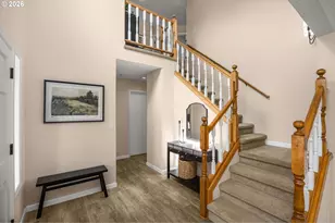 651 NE Kathleen Ct, Hillsboro, OR 97124 - Photo 7
