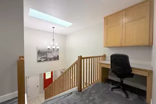 2725 Mallory Ln, Eugene, OR 97401 - Photo 19