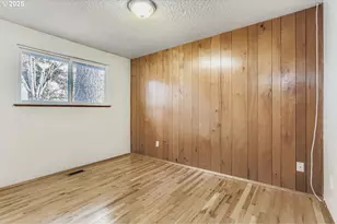 13335 SE Pine St, Portland, OR 97233 - Photo 11