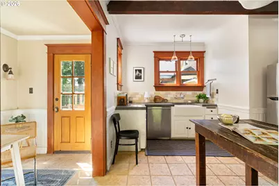 1204 SE 34th Ave, Portland, OR 97214 - Photo 21