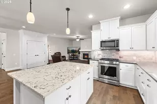 12958 SW Buckfield Ln, King City, OR 97224 - Photo 9