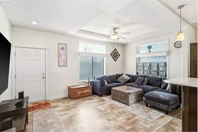 1655 S Elm St #14, Canby, OR 97013 - Photo 3