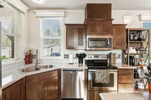 1655 S Elm St, Canby, OR 97013 - Photo 7