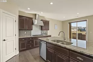 17230 NW Catalpa St, Portland, OR 97229 - Photo 11