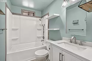 513 SW Diane St, Castle Rock, WA 98611 - Photo 15