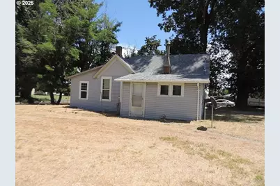 314 NW Second St, Grass Valley, OR 97029 - Photo 7