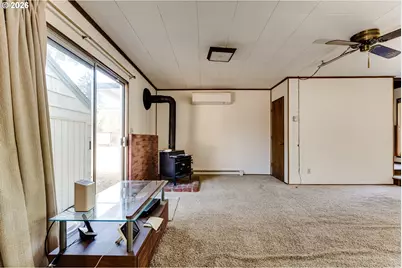 1345 Oak Dr, Eugene, OR 97404 - Photo 11