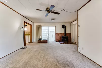 1345 Oak Dr, Eugene, OR 97404 - Photo 9