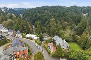 1767 SW Prospect Dr, Portland, OR 97201 - Photo 31