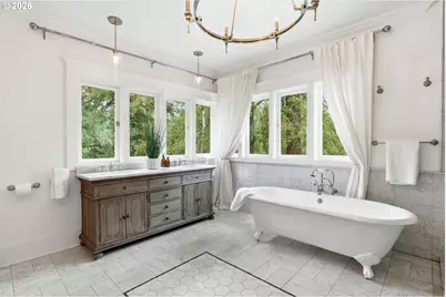 1767 SW Prospect Dr, Portland, OR 97201 - Photo 17