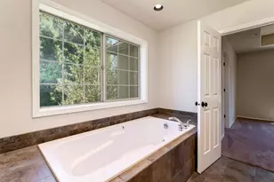 11141 SW Barber St, Wilsonville, OR 97070 - Photo 35