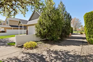 608 SE 15th Ave, Battle Ground, WA 98604 - Photo 3