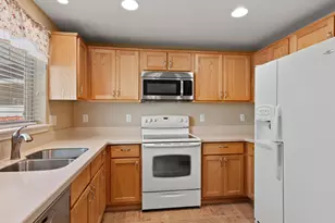 608 SE 15th Ave, Battle Ground, WA 98604 - Photo 9