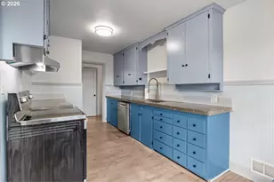900 Cascade Dr, Salem, OR 97304 - Photo 9