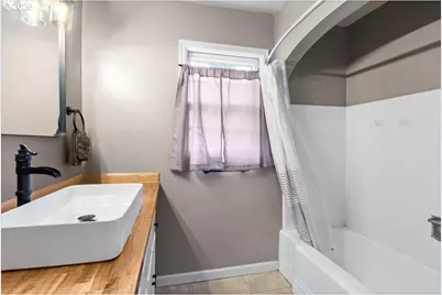 900 Cascade Dr, Salem, OR 97304 - Photo 19