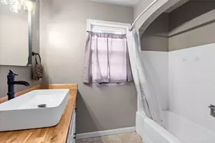 900 Cascade Dr, Salem, OR 97304 - Photo 19