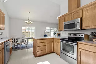 2205 Parker Pl, Eugene, OR 97402 - Photo 7