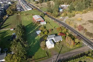 4101 NE Terrace Dr, Newberg, OR 97132 - Photo 5