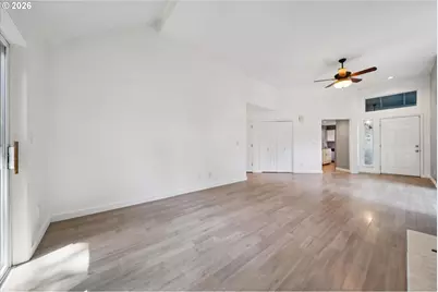 3302 NE Olympic St, Hillsboro, OR 97124 - Photo 7