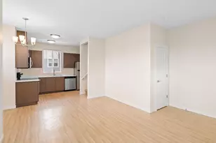 138 NE 109th Ave, Portland, OR 97220 - Photo 9