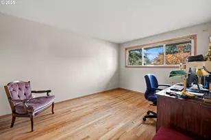 356 NE 108th Pl, Portland, OR 97220 - Photo 9