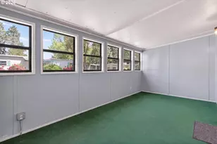 1800 Lakewood Ct, Eugene, OR 97402 - Photo 21