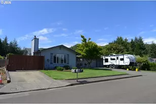 412 Camellia Ct, Reedsport, OR 97467 - Photo 1