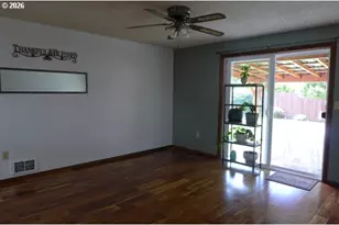 412 Camellia Ct, Reedsport, OR 97467 - Photo 21