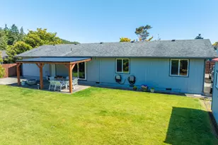 412 Camellia Ct, Reedsport, OR 97467 - Photo 43