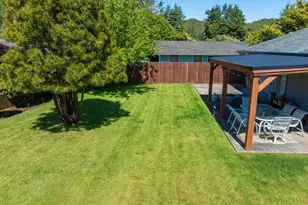 412 Camellia Ct, Reedsport, OR 97467 - Photo 41