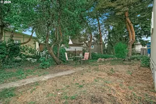 2400 SE Stratus Ave, McMinnville, OR 97128 - Photo 23