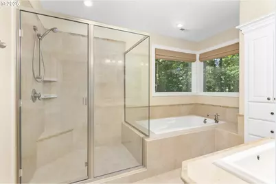 17677 Westview Dr, Lake Oswego, OR 97034 - Photo 25