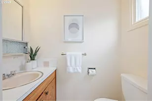 2031 Olive St, Eugene, OR 97405 - Photo 17