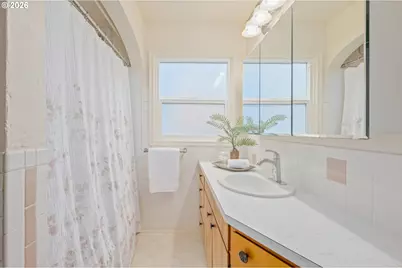 2031 Olive St, Eugene, OR 97405 - Photo 19