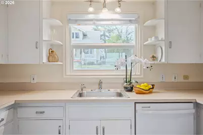 2031 Olive St, Eugene, OR 97405 - Photo 7