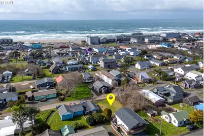 132 S Dolpin St, Rockaway Beach, OR 97136 - Photo 3