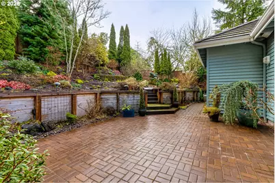 2572 W 28th Ave, Eugene, OR 97405 - Photo 39