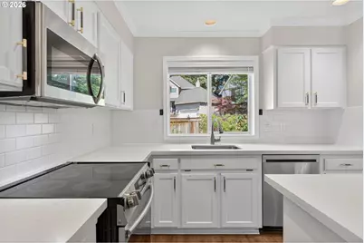 7860 SW Gearhart Dr, Beaverton, OR 97007 - Photo 15