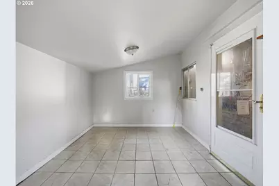 6629 SE 64th Ave, Portland, OR 97206 - Photo 11